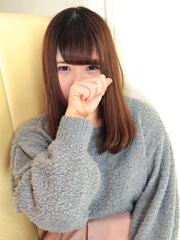 踊れ！チンチコリン・谷九店 みおり 25歳 T：164cm　B：86(E)　W：56　H：88